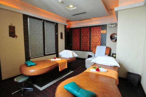 Hotel Royal Marina Plaza