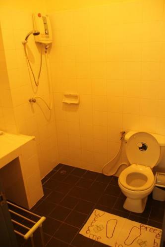 Hostal Beach Breeze Guesthouse