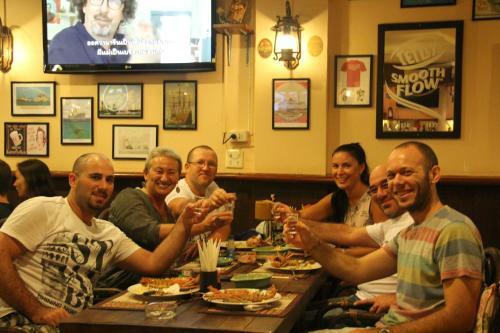 Hostal Beach Breeze Guesthouse