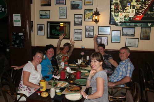 Hostal Beach Breeze Guesthouse