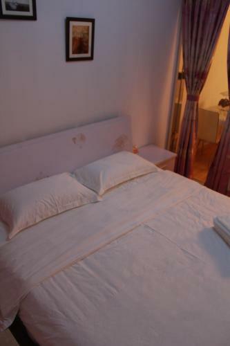 Dongmenju Apartment