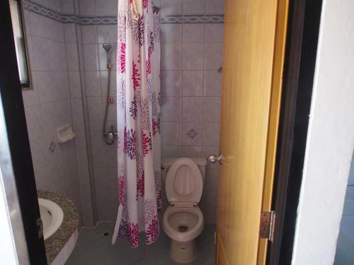 Hostal Waree's Guesthouse