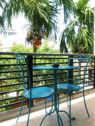 Hostal Gold Shop Room For Rent