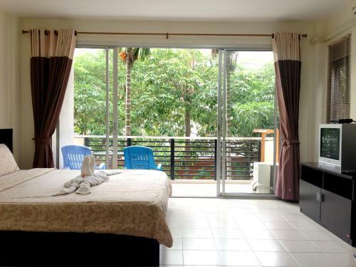 Hostal Gold Shop Room For Rent