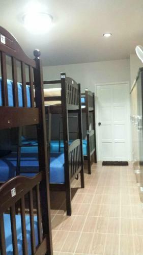 Hostal Sairee Center Guest House