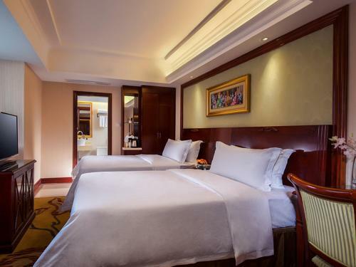 Vienna Hotel Shenzhen Exibition Center