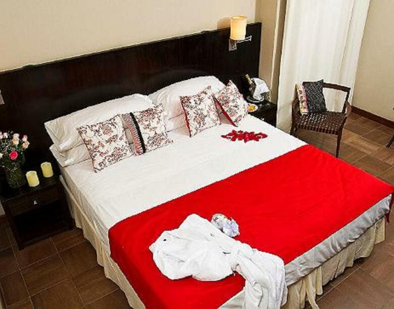 Ribera Sur Hotel