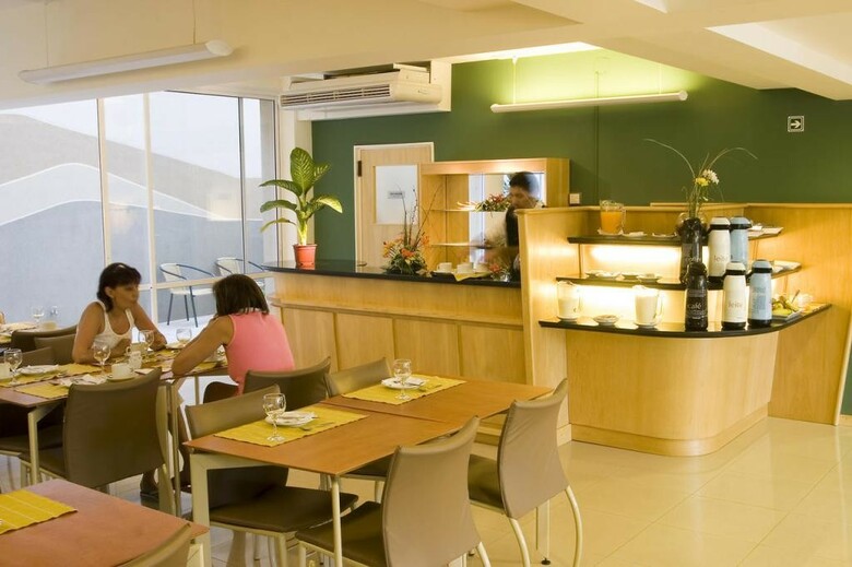Urbana Class Hotel