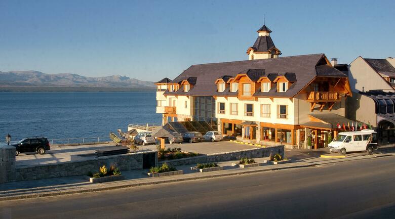 Hotel Cacique Inacayal Lake & Spa