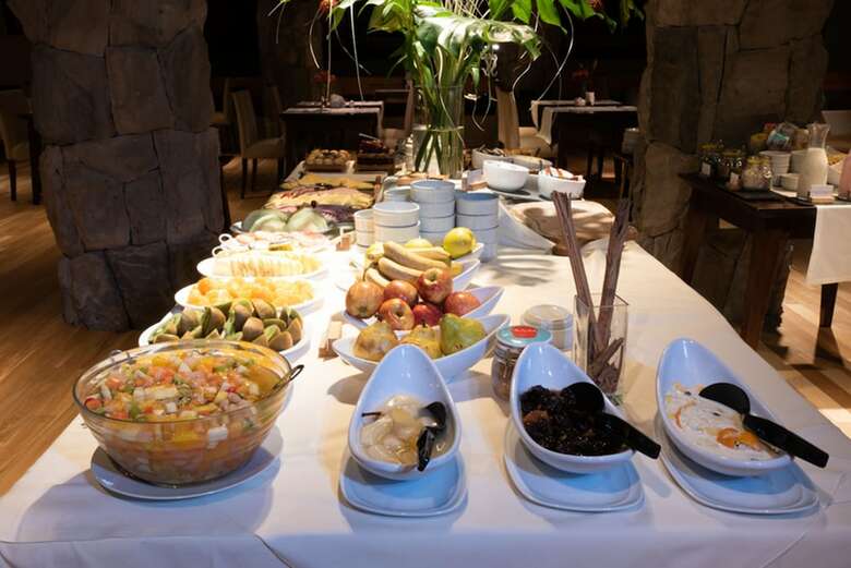 Hotel Cacique Inacayal Lake & Spa