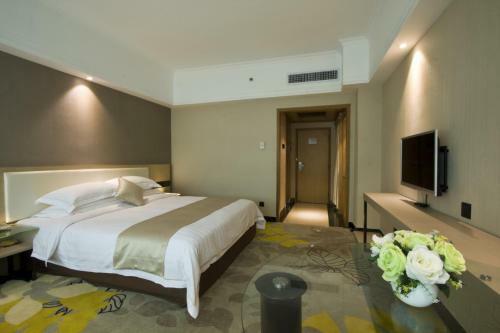 Shenzhen Kaili Hotel, Guomao Shopping Mall