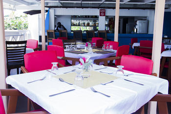Dover Beach Hotel