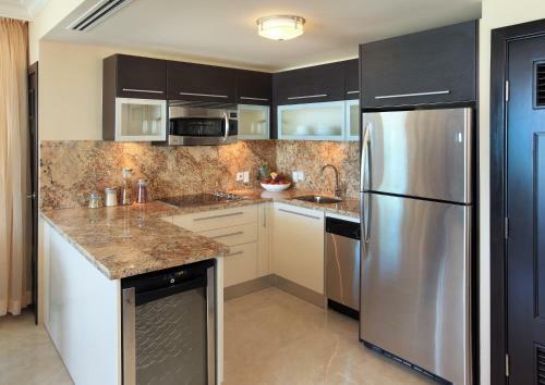 Hotel Ocean Two Resort & Residences