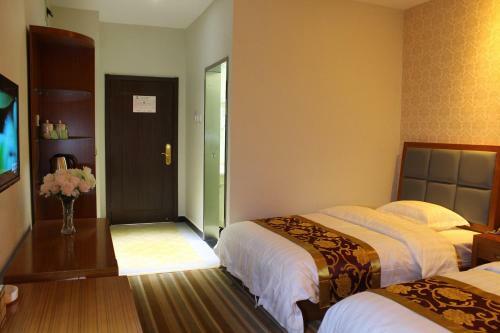 169 Hotel