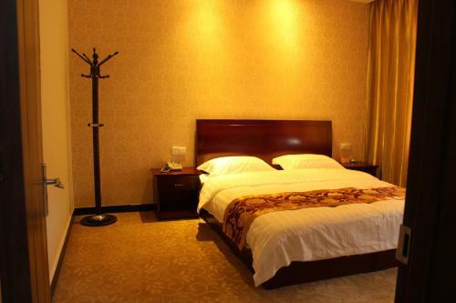 169 Hotel