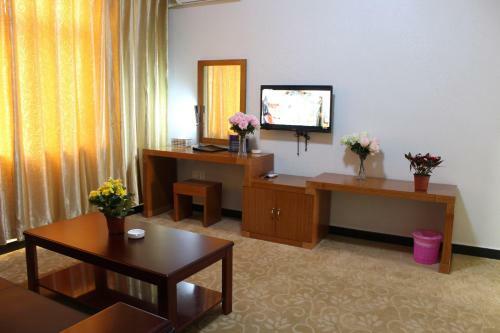 169 Hotel