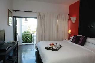 Silver Point Villa Hotel
