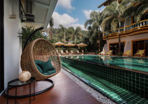 Buasri Phuket Hotel