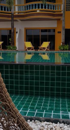 Buasri Phuket Hotel