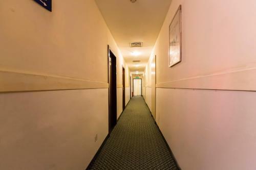 Hotel Hanting Express Shanghai Jing'an Temple