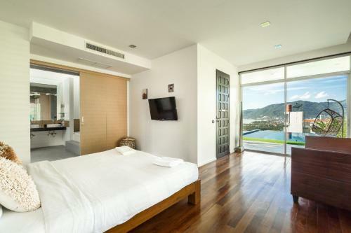 Sirirat Sea-view Villa