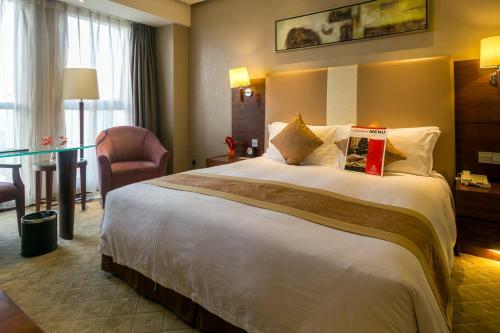 Regal Jinfeng Hotel