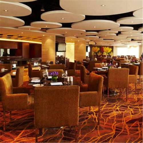 Regal Jinfeng Hotel