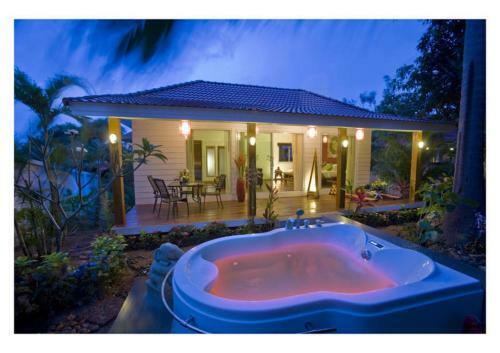 Hotel Paradise Island Estate