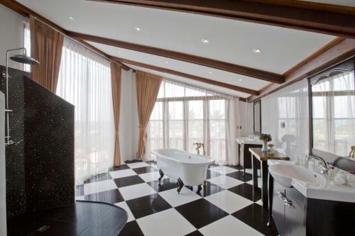 Hotel Paradise Island Estate