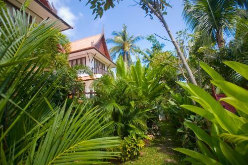 Hotel Paradise Island Estate