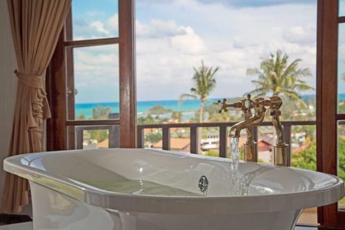 Hotel Paradise Island Estate