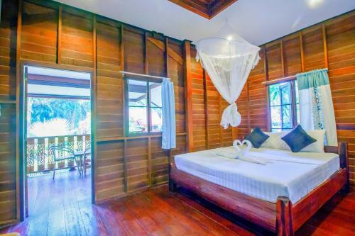 Hotel Khao Sok Palmview Resort