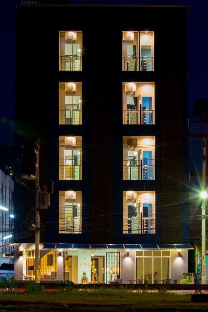 Hotel The Journey Patong