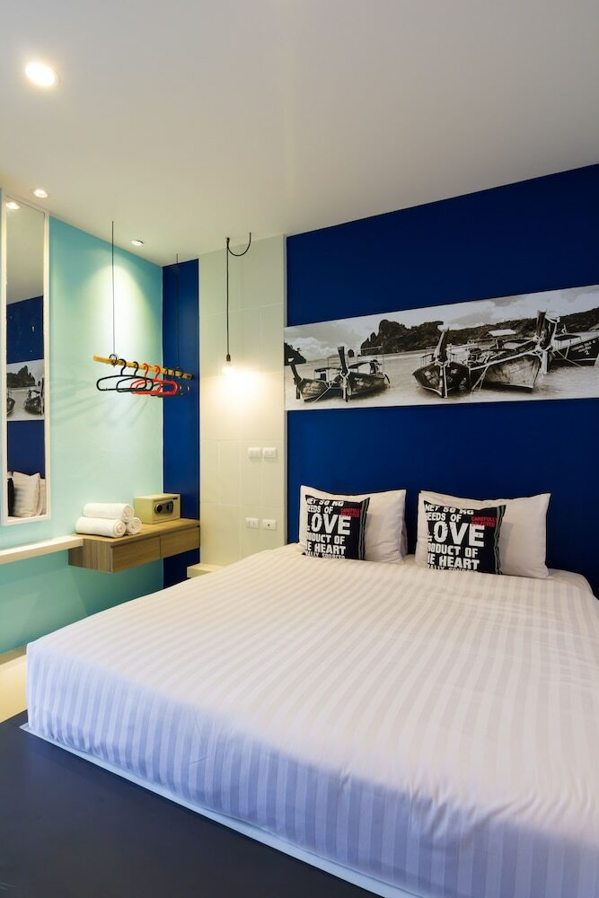Hotel The Journey Patong