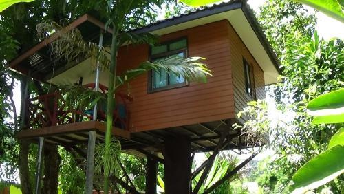 Hotel Tree Tops River Huts