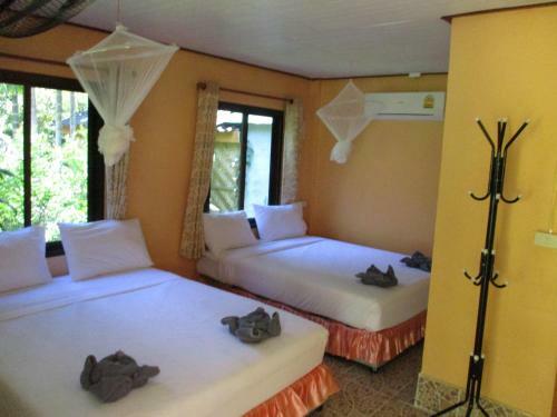 Hostal Khaosok Island Resort