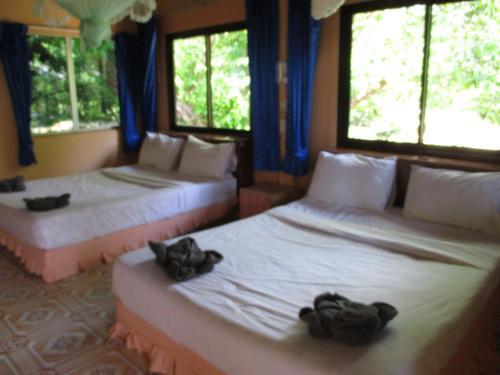 Hostal Khaosok Island Resort