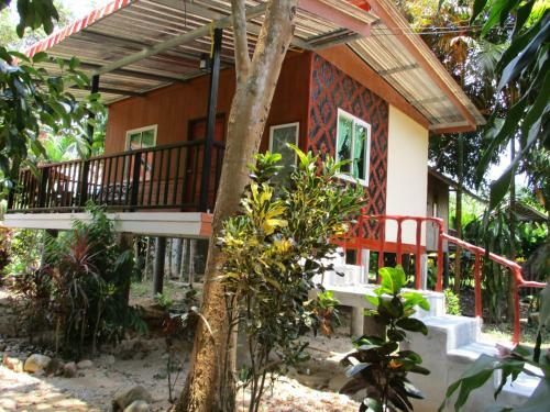 Hostal Khaosok Island Resort