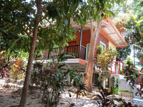 Hostal Khaosok Island Resort