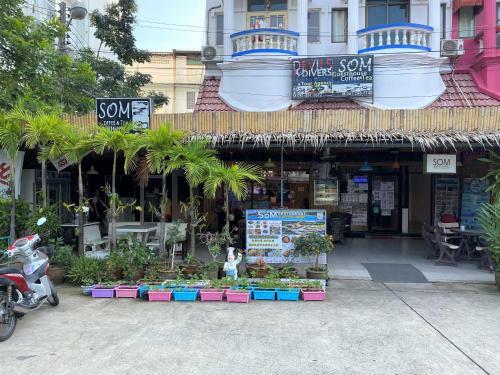 Hostal Som Guesthouse
