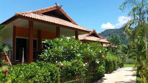 Hotel Khao Sok Jasmine Garden Resort