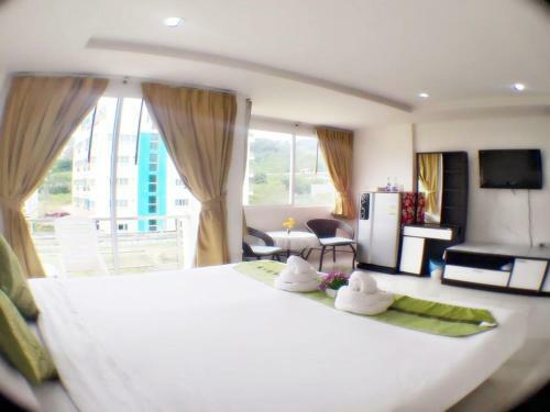 Hostal Swiss House