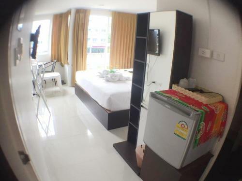 Hostal Swiss House