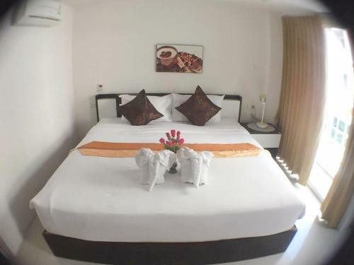 Hostal Swiss House