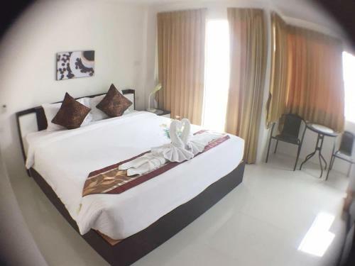 Hostal Swiss House