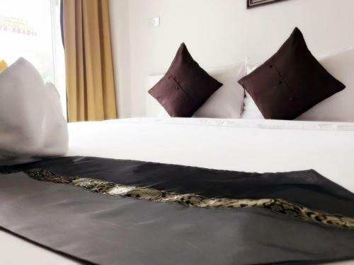 Hostal Swiss House
