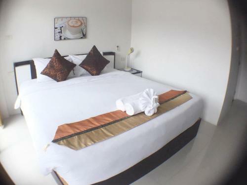 Hostal Swiss House