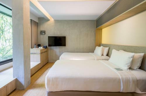 Hotel Ad Lib