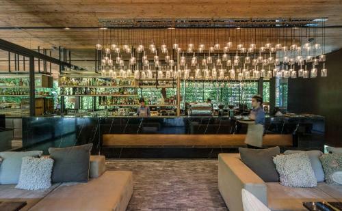 Hotel Ad Lib