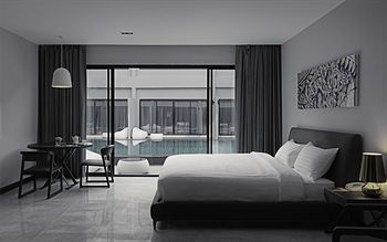 S Ratchada Hotel